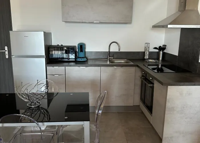 Daire T2 Vue Ajaccio (Corsica)